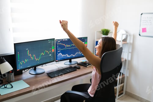 Preview: Happy woman because the stock market went up