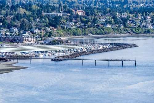 Preview: A View Of The Marina And Pier In Des Moines, Washington. The Tide Is Out.