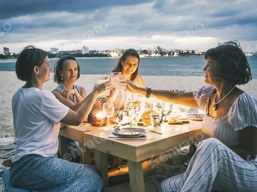 Preview: Picnic on Saturday he beach in the evening
