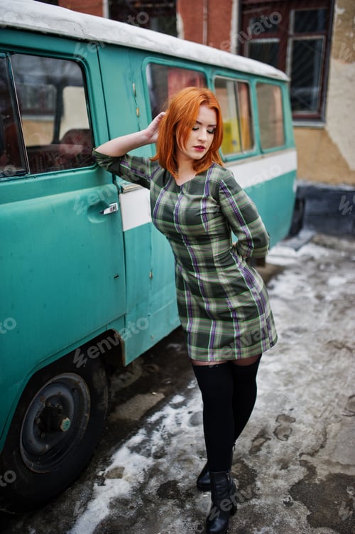 Preview: Young red haired girl lady