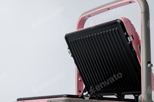 Preview: Electric grill for household use isolated on white