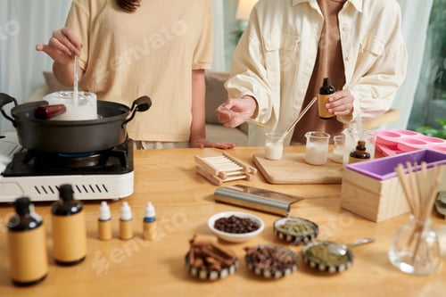 Visualização: Mulheres fazendo sabonete orgânico