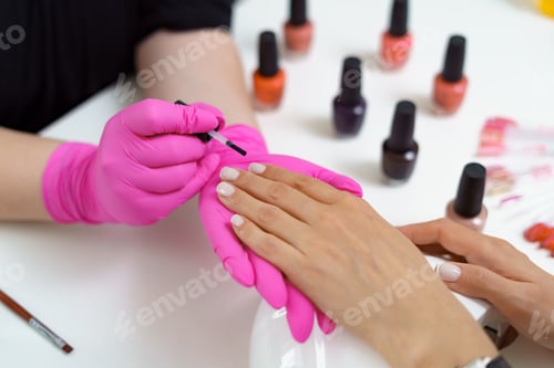 Preview: Applying Nail Polish at a Beauty Salon