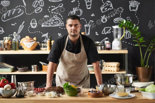 Preview: Cook in the kitchen