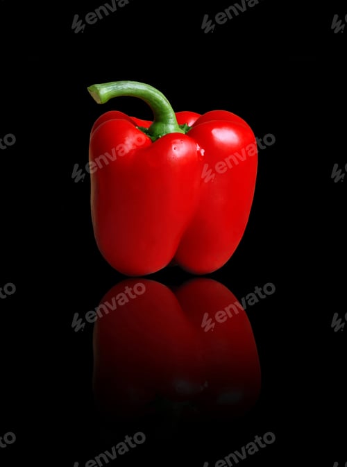 Preview: Red sweet pepper on black
