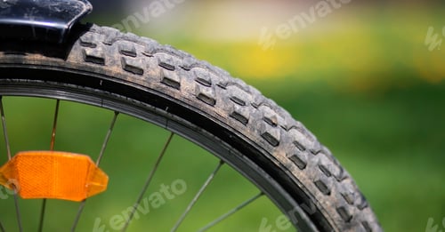 Preview: Old bicycle wheel