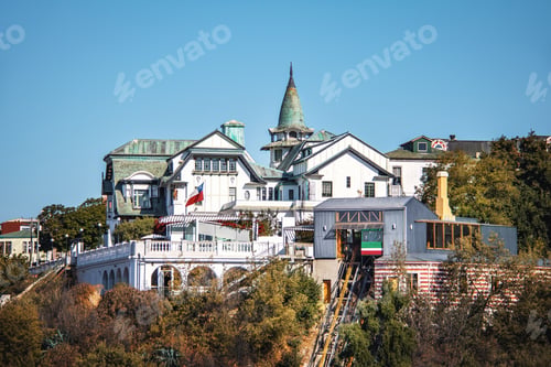 Preview: Baburizza Palace and Ascensor El Peral Lift at Cerro Alegre Hill - Valparaiso, Chile