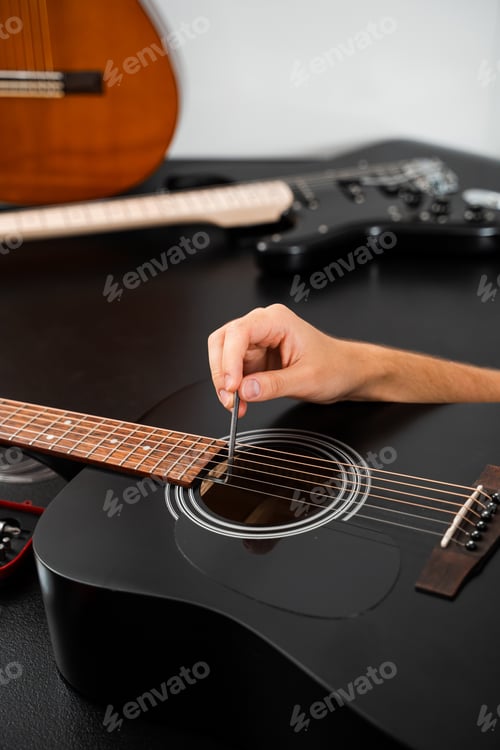 Preview: Fine tuning acoustic guitar truss rod using Allen wrench