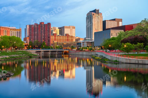 Preview: Rochester, Minnesota, USA Skyline on the Zumbro River