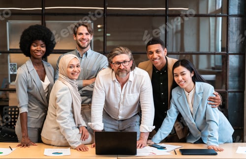 Preview: start up business team in the office