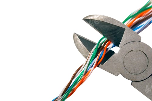 Preview: Cutters cut off the network wires of the Internet