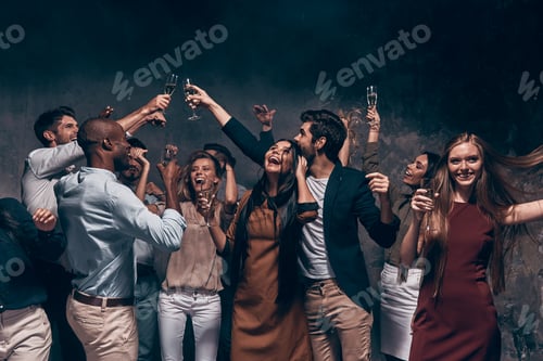 Preview: Enjoying amazing party.