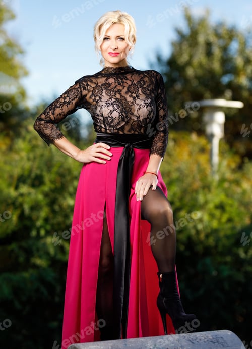Preview: Portrait Of Adult Fashionable Elegant Woman In The City.