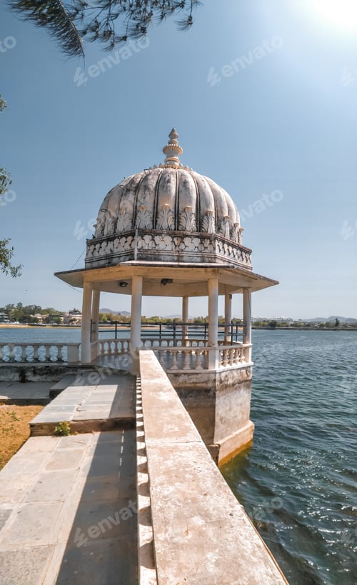Preview: Ornate Building on a Lakeside on Sunny Day
