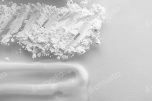 Preview: Close-up smear moisturizer and translucent loose powder