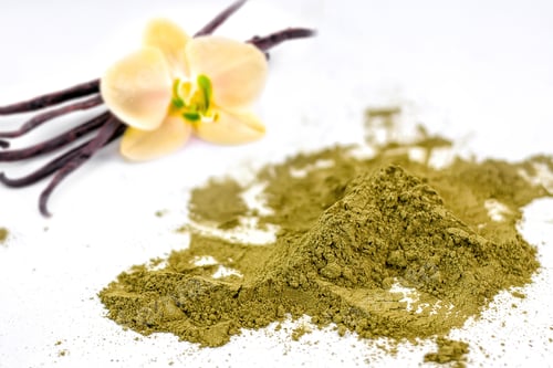 Preview: Dry Matcha tea powder with orchid flower and vanilla sticks