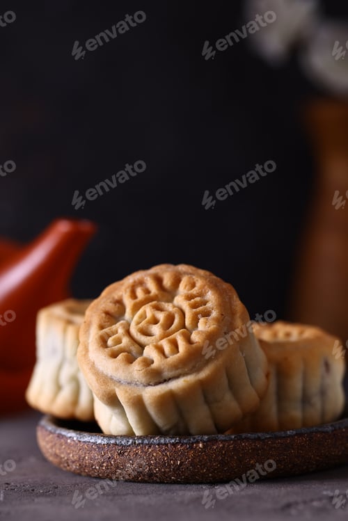 Preview: moon cakes tradition treat for the holidays