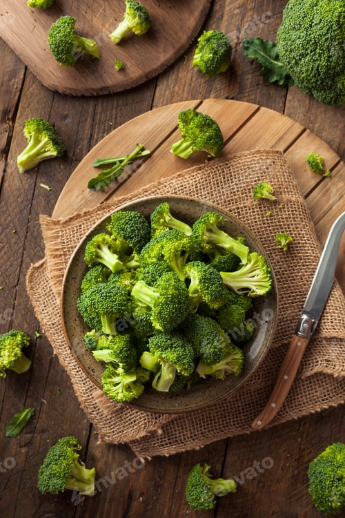 Preview: Healthy Green Organic Raw Broccoli Florets