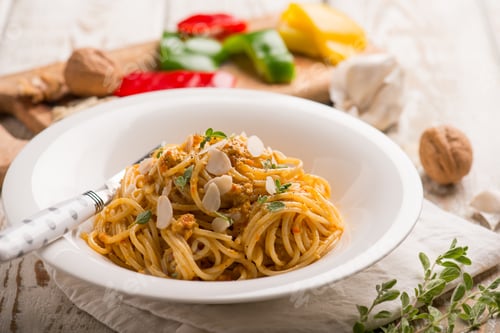 Preview: Pasta Dish with Almonds and Fresh Herbs