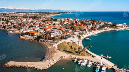 Preview: Aerial view of Side