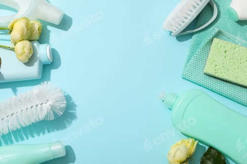 Preview: Concept of spring cleaning and house cleaning, space for text