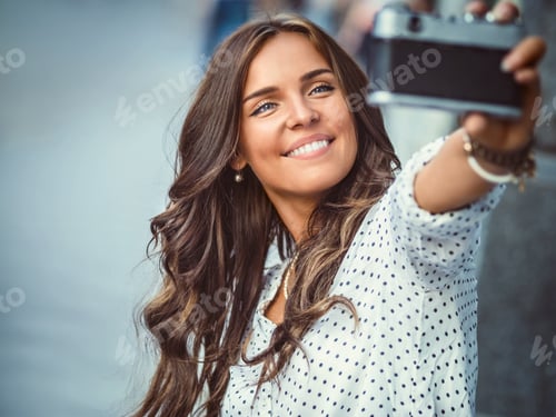 Preview: Happy photographer