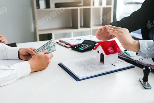 Preview: Signing a contract to buy a house, sell a house and making insurance a residential house.