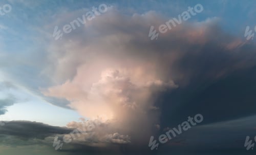 Preview: Rain shower water pouring down from stormy clouds during summer thunderstorm in Florida