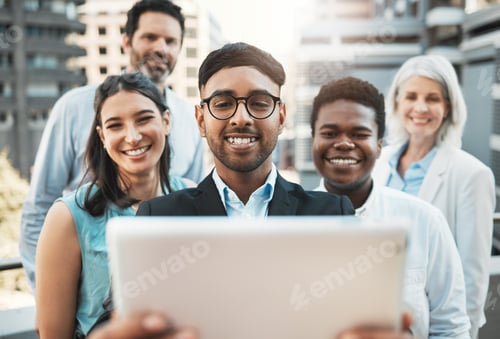 Preview: Corporate selfies