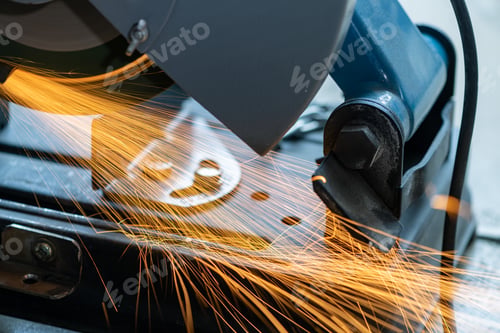 Preview: metal cutting