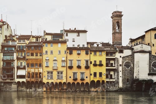 Preview: Colors along the Arno Italy