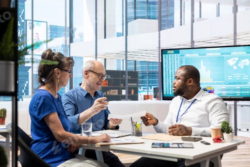 Preview: Elderly people meeting with a financial expert to discuss retirement plans