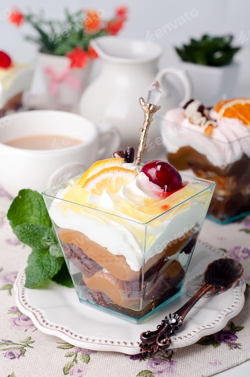 Preview: Sweet dessert in glass
