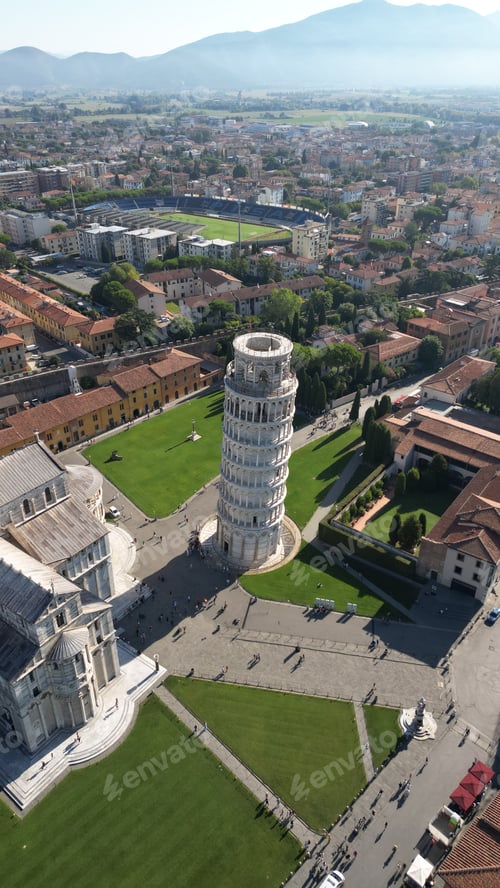 Preview: Aerial view of the Leaning Tower of Pisa and surrounding buildings in Pisa, Italy