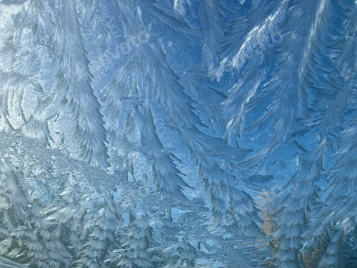 Preview: Hoar frost on glass, abstract natural pattern