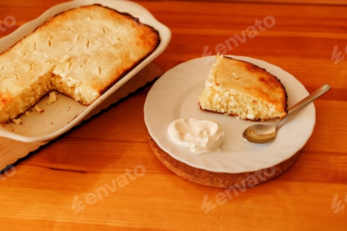 Preview: Cooking homemade cottage cheese casserole.