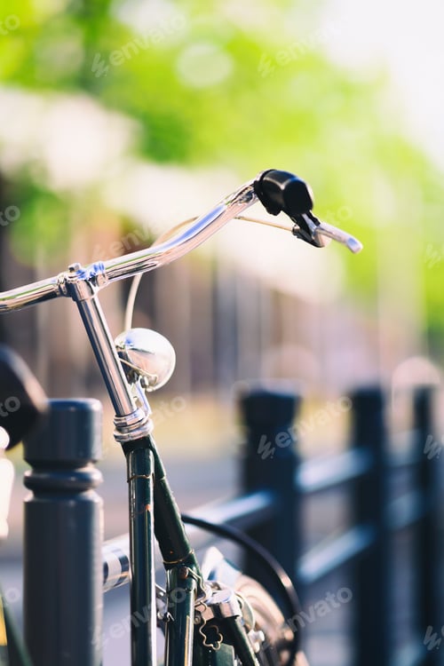 Preview: Vintage city bike colorful retro light and handlebar