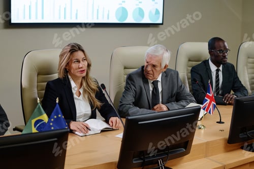 Preview: Business people sitting at business conference