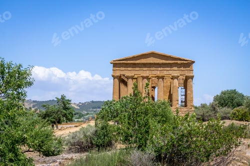 Preview: Temple of Concordia in the Valley of Temples - Agrigento, Sicily, Italy