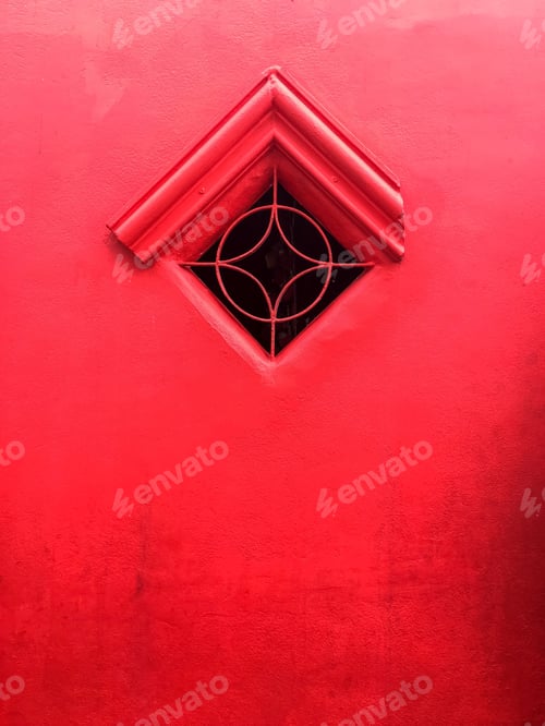 Preview: Red wall