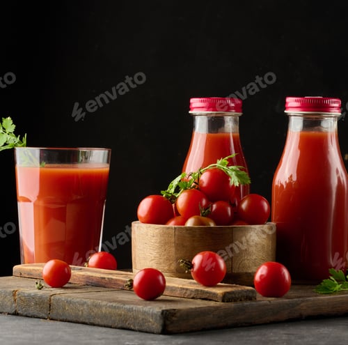 Preview: Fresh Tomato Juice in Bottles and Glass