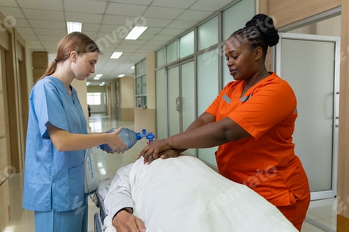 Preview: Medical emergency with patient receiving oxygen