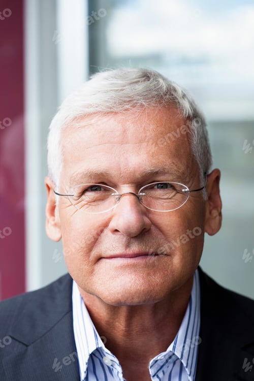 Preview: Senior Businessman Portrait