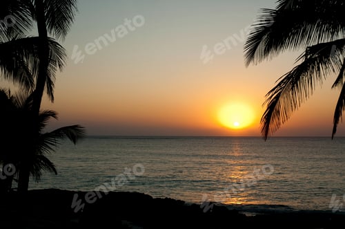 Preview: Sunset serenity by the beach