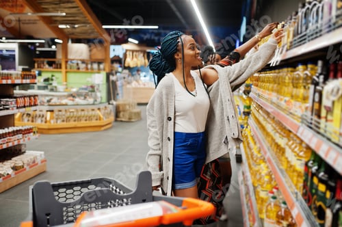 Preview: Africans at supermarket