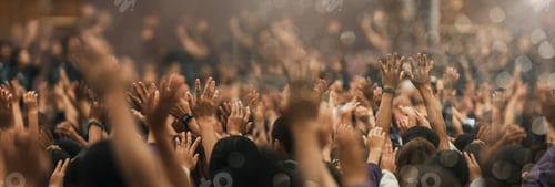 Preview: Christian worship with praise to God Ready to raise your hand at the Christian music concert