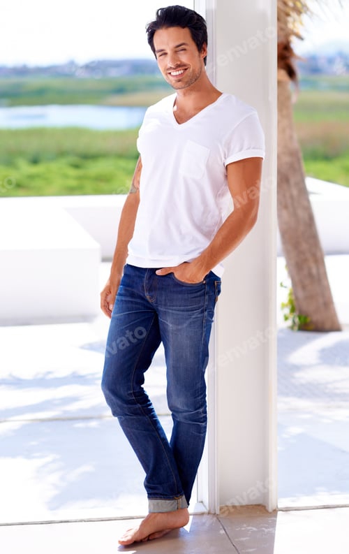 Preview: Spending some time relaxing at his holiday home