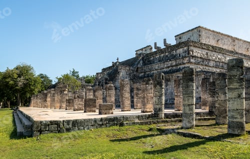 Preview: Temple of the Warriors (Templo de los Guerreros) at Chichen Itza Mayan Ruins - Yucatan, Mexico