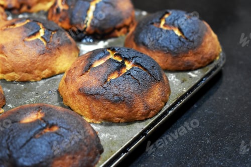 Preview: Mince pie fail on the baking tray.