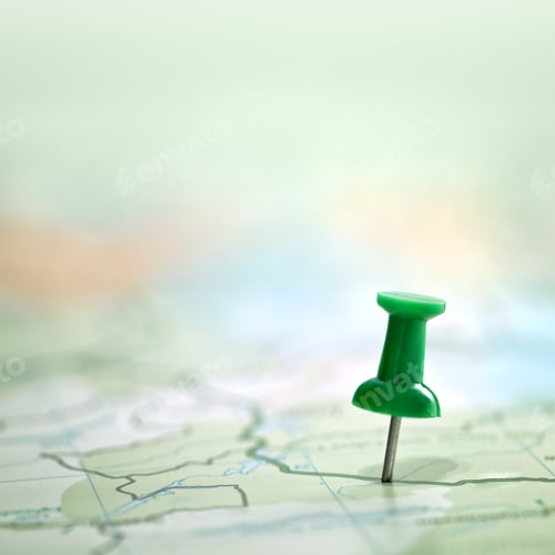 Preview: Thumbtack showing destination location on map with copy space